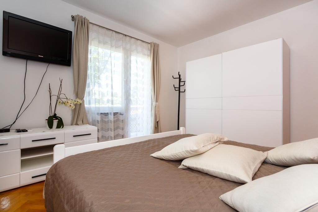 Apartments D Đảo Krk Ngoại thất bức ảnh
