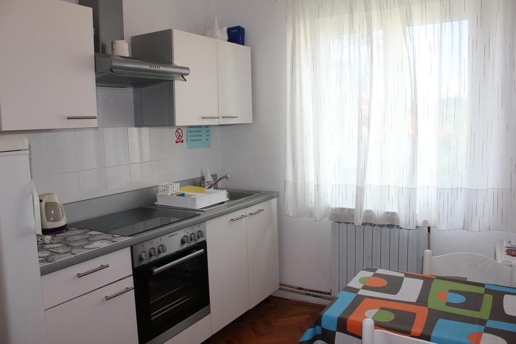 Apartments D Đảo Krk Ngoại thất bức ảnh